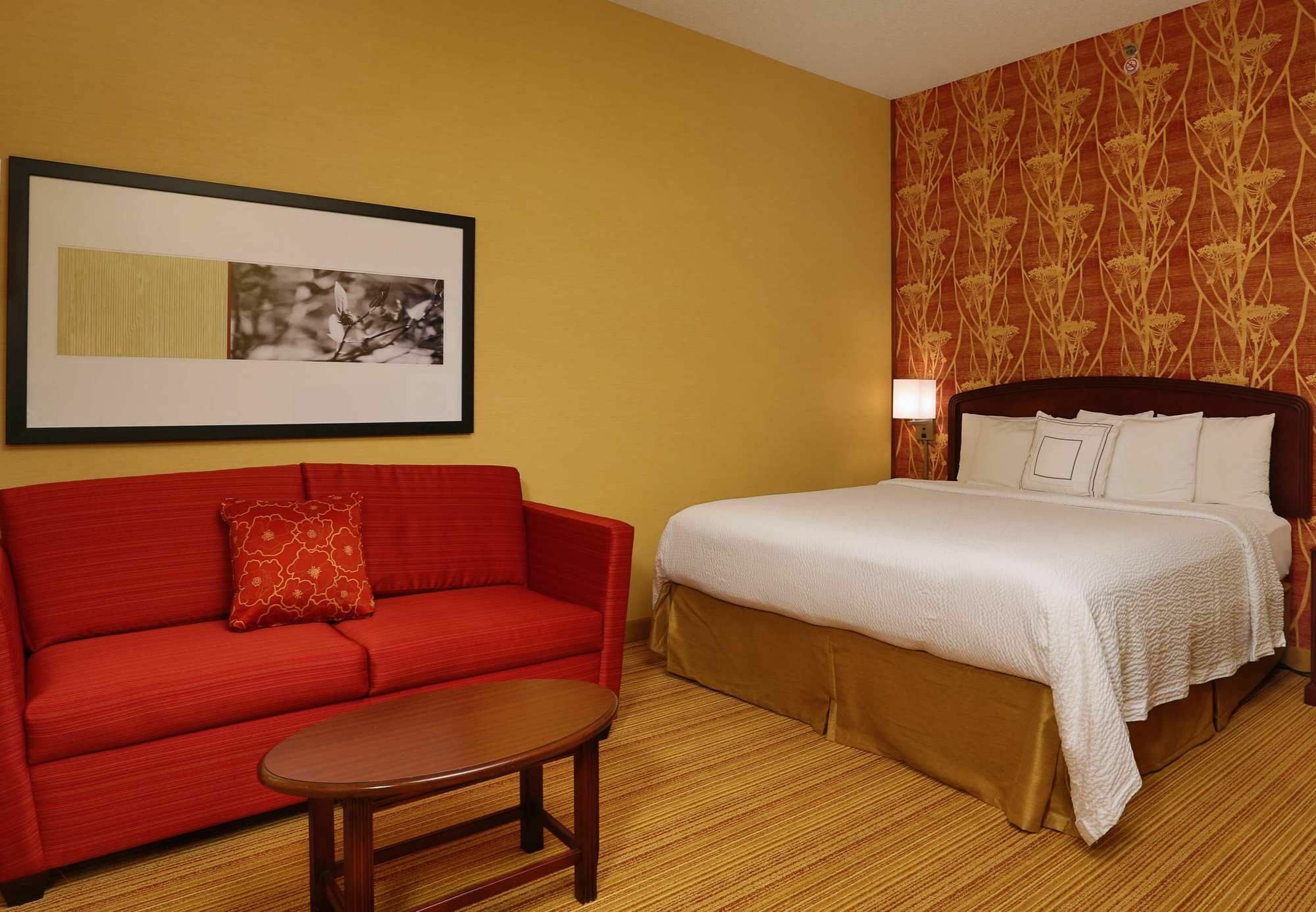 Courtyard By Marriott Springfield Airport Hotel Buitenkant foto